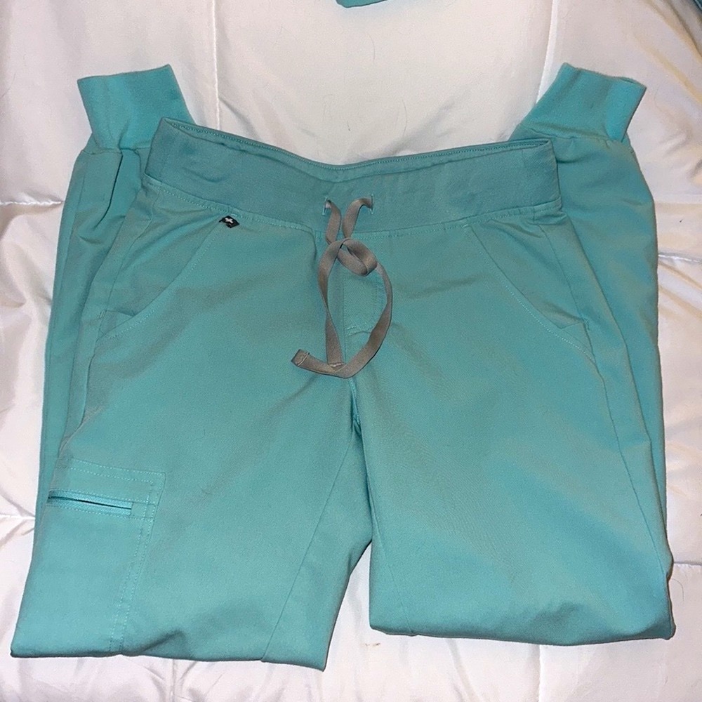 Zamora high waisted Figs jogger scrub pants
